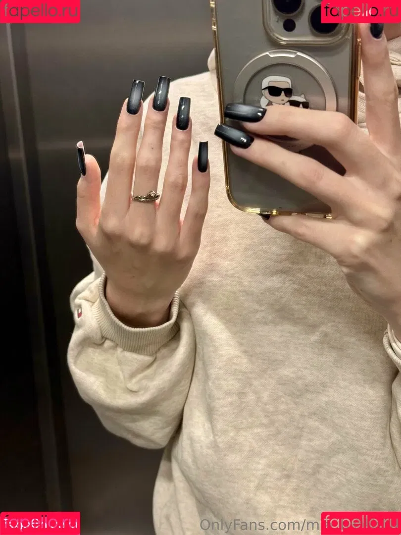 Mia_bluebird / clarathestudent / miabluebird Onlyfans Photo Gallery 