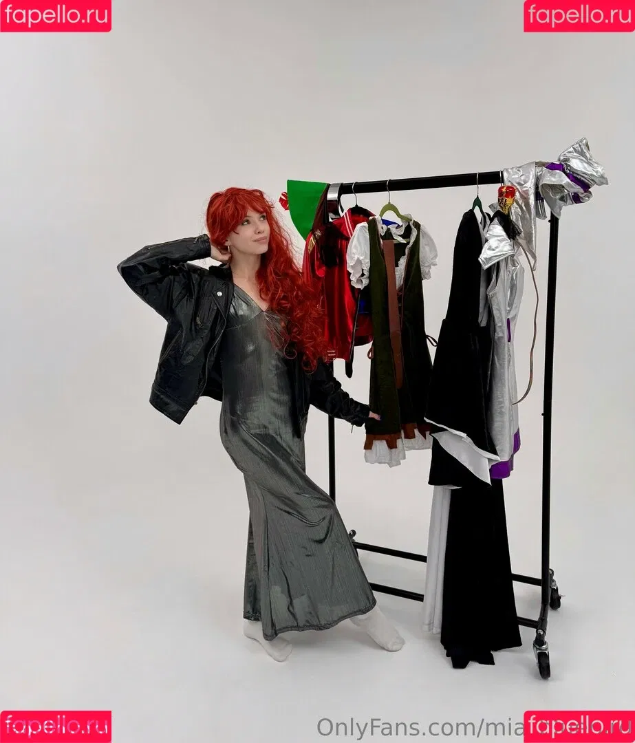 Mia_bluebird / clarathestudent / miabluebird Onlyfans Photo Gallery 