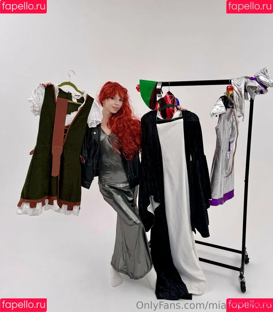 Mia_bluebird / clarathestudent / miabluebird Onlyfans Photo Gallery 