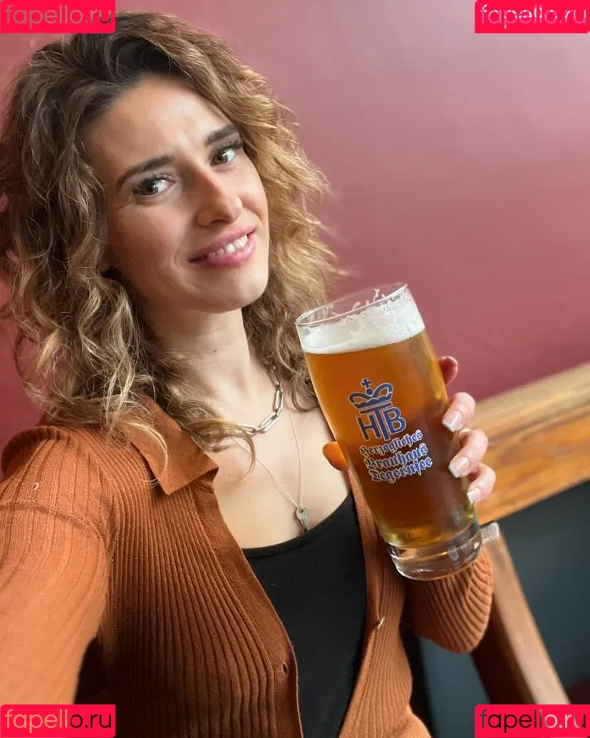 Emily Hotwife & Cuckold / EmilyHotwifeUK / emilyhotwifeukvip / https: Onlyfans Photo Gallery 