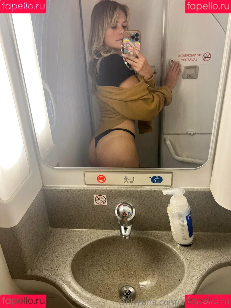 Alyssa Green / alyssagreen / alyssajoygreene Onlyfans Photo Gallery 