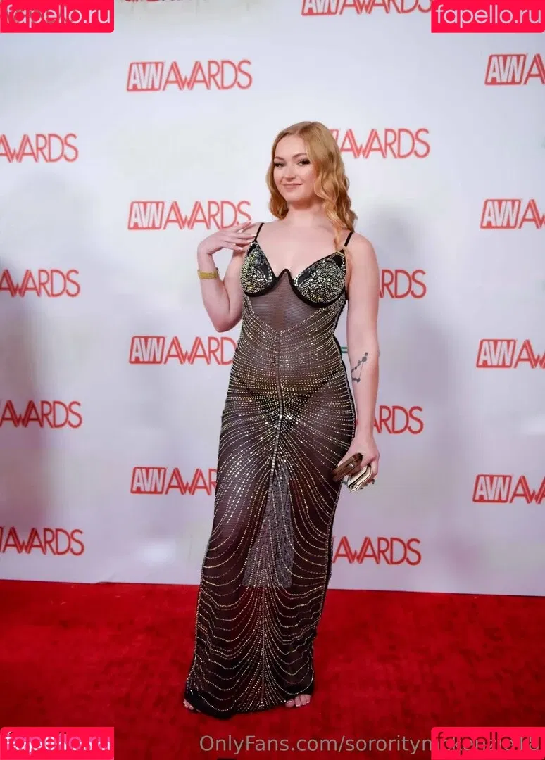 realmckenziemae / sororitymckenzie18 Onlyfans Photo Gallery 