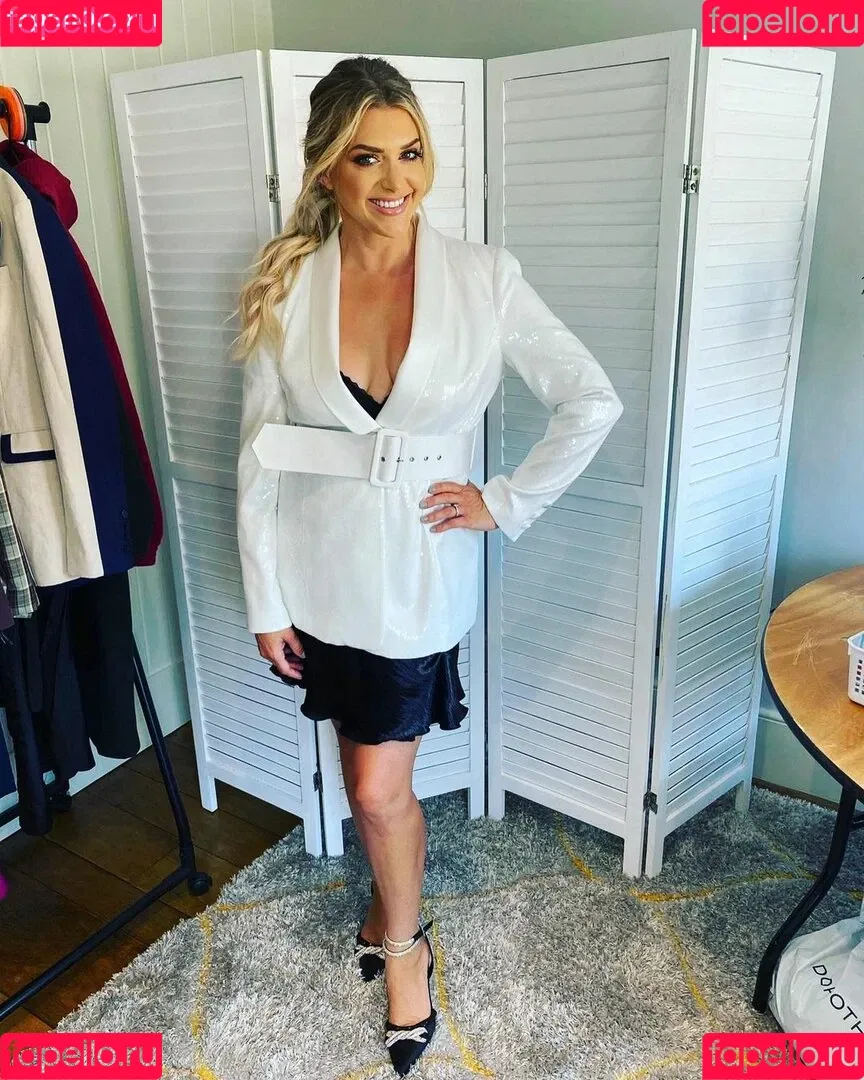 Anna Williamson / annawilliamsonofficial Onlyfans Photo Gallery 