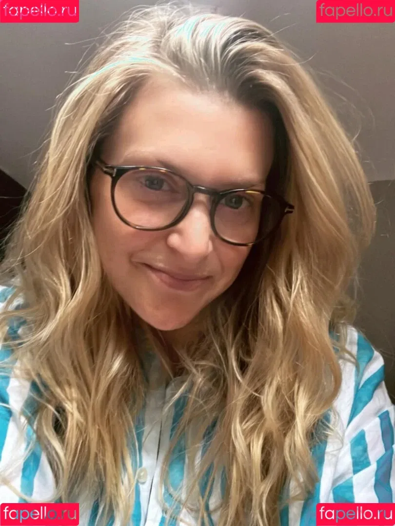 Anna Williamson / annawilliamsonofficial Onlyfans Photo Gallery 