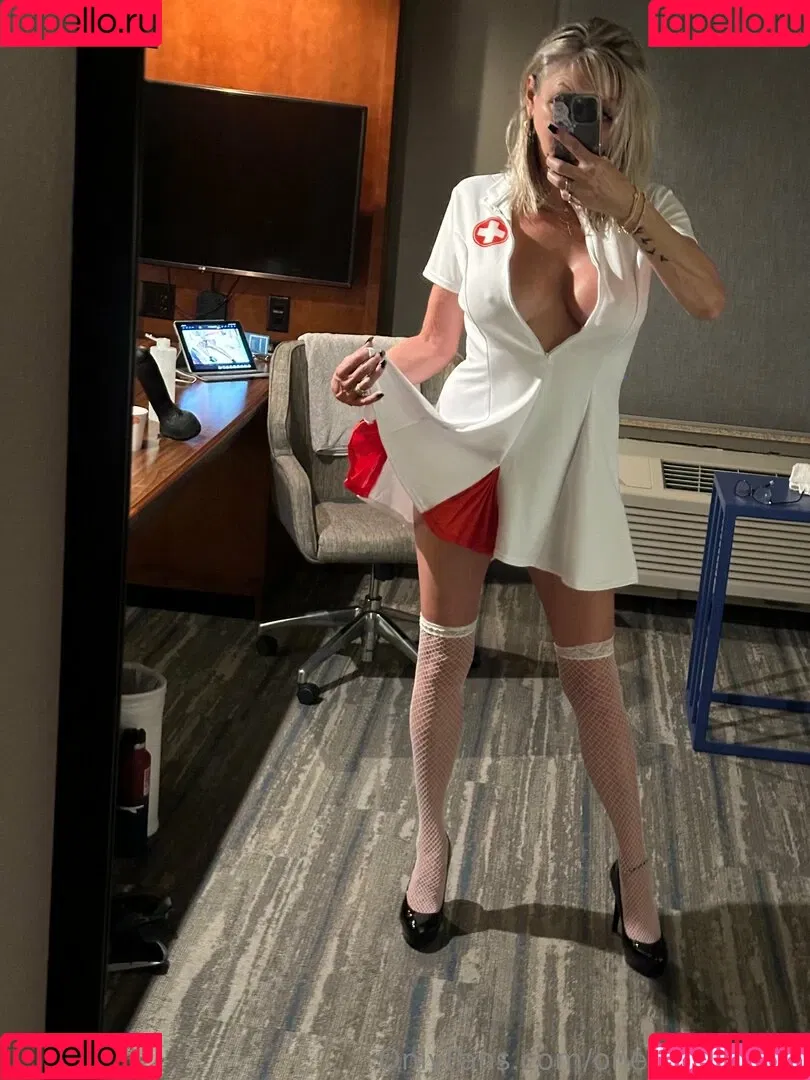 oneblondewife / onepureblondie Onlyfans Photo Gallery 