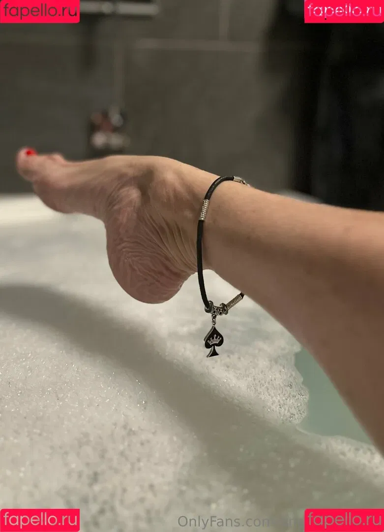 oneblondewife / onepureblondie Onlyfans Photo Gallery 