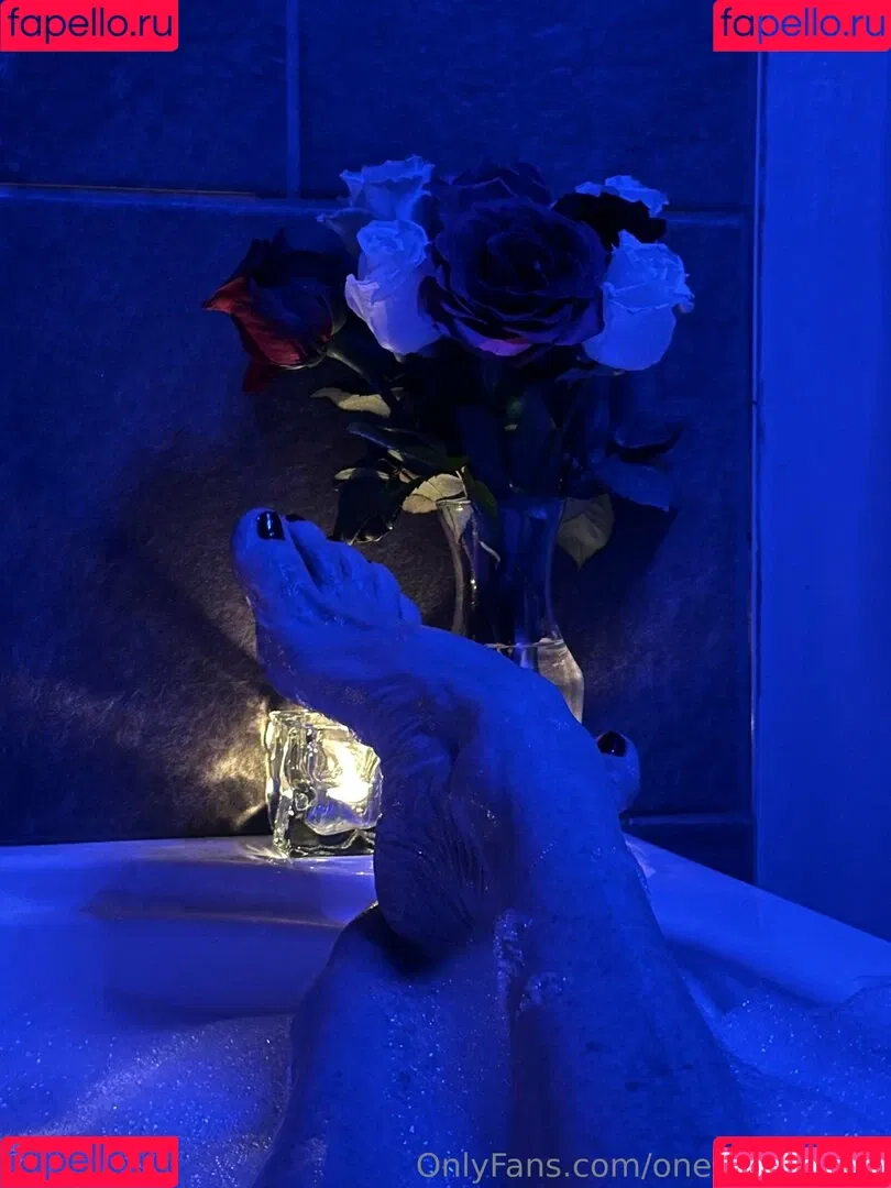 oneblondewife / onepureblondie Onlyfans Photo Gallery 