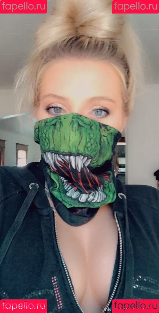 Sunny Bunnnie / sunny_bunnnie Onlyfans Photo Gallery 