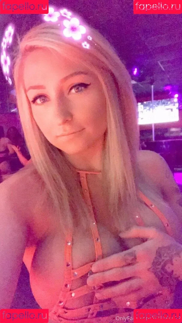 Sunny Bunnnie / sunny_bunnnie Onlyfans Photo Gallery 