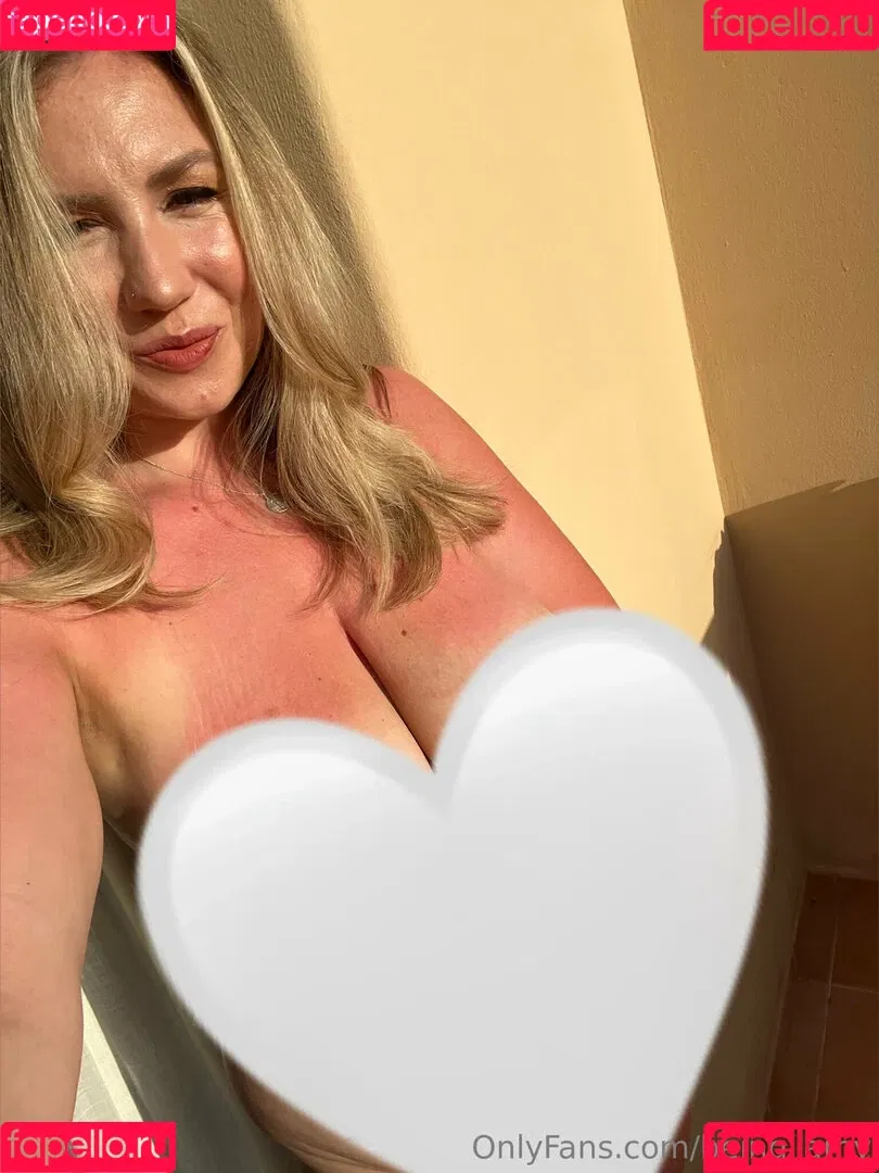 being_amy / being_amy_ Onlyfans Photo Gallery 