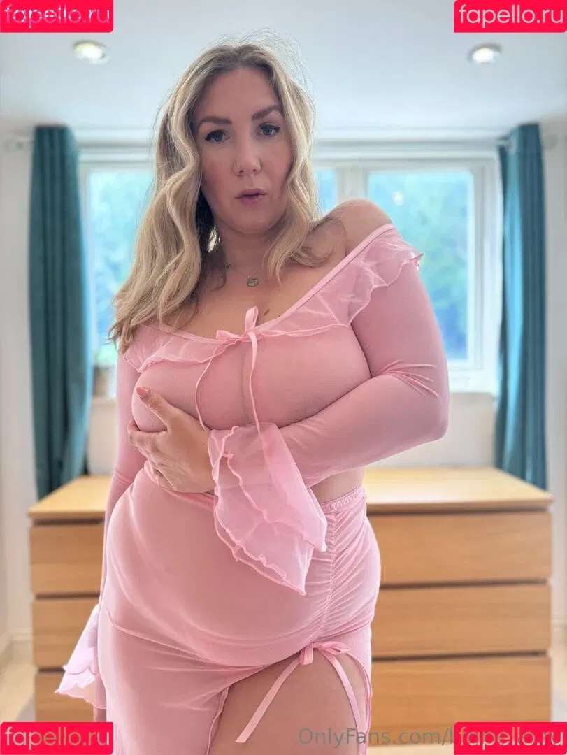 being_amy / being_amy_ Onlyfans Photo Gallery 