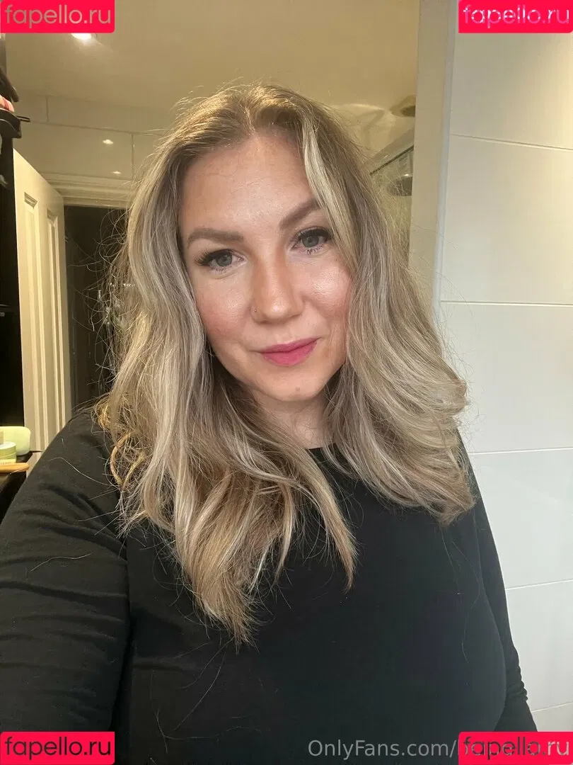 being_amy / being_amy_ Onlyfans Photo Gallery 