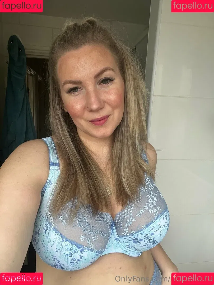 being_amy / being_amy_ Onlyfans Photo Gallery 