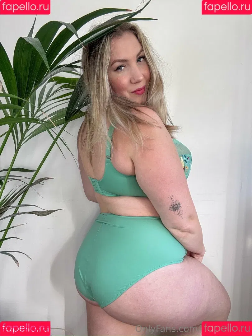 being_amy / being_amy_ Onlyfans Photo Gallery 