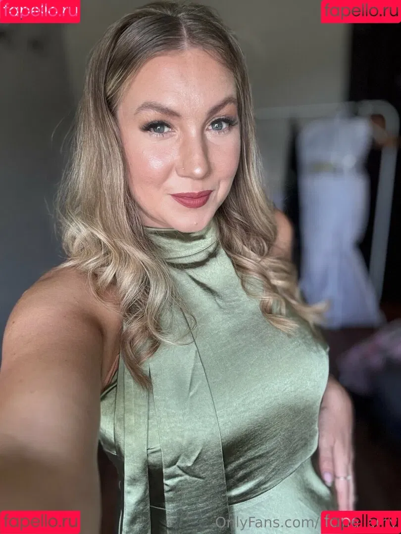 being_amy / being_amy_ Onlyfans Photo Gallery 