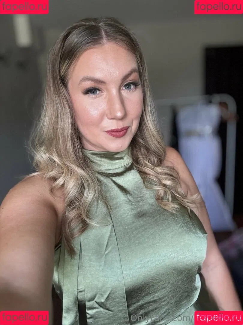 being_amy / being_amy_ Onlyfans Photo Gallery 