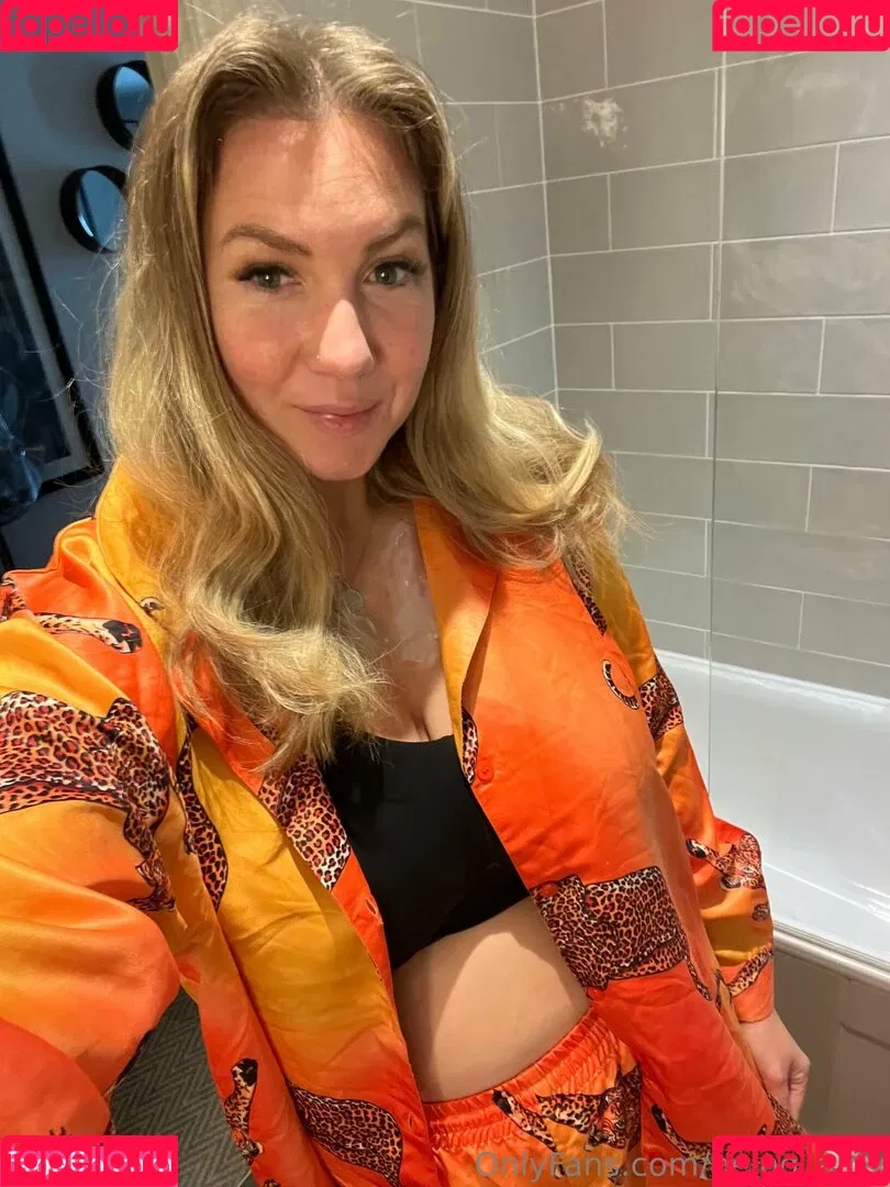 being_amy / being_amy_ Onlyfans Photo Gallery 