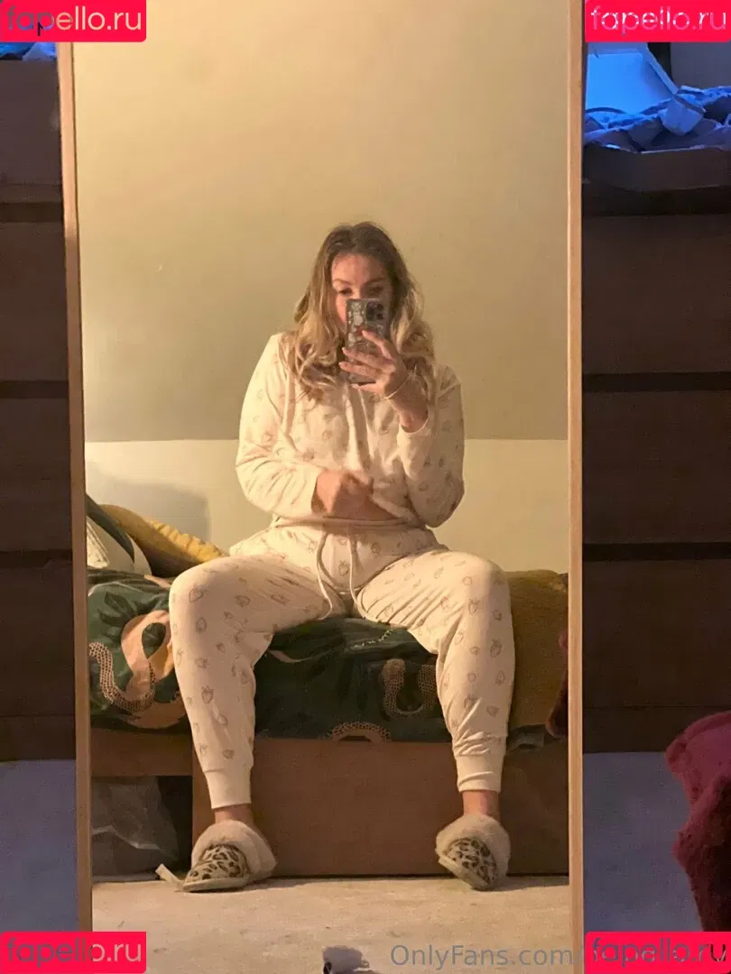 being_amy / being_amy_ Onlyfans Photo Gallery 