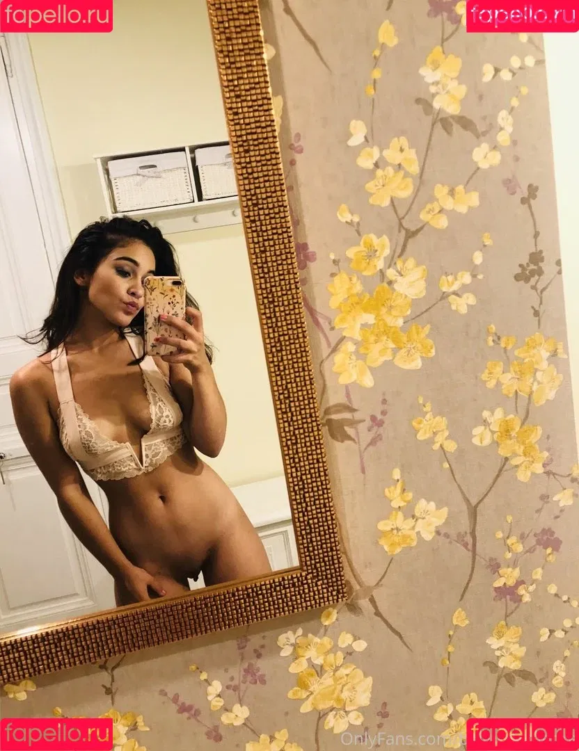 Ginebra Bellucci / bellucciginebra / https: / itsginebrabx Onlyfans Photo Gallery 