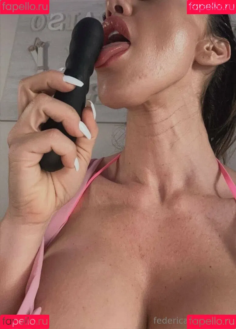 Federicapacela / fede.pacella / haian Pace Onlyfans Photo Gallery 