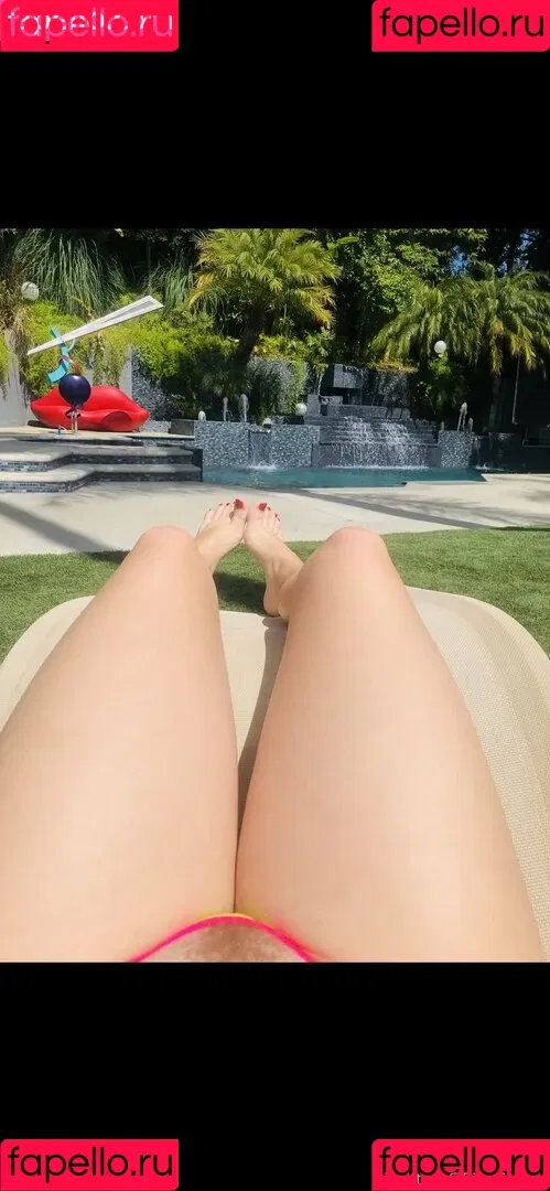 rileystarxxx / ryleiraxx Onlyfans Photo Gallery 