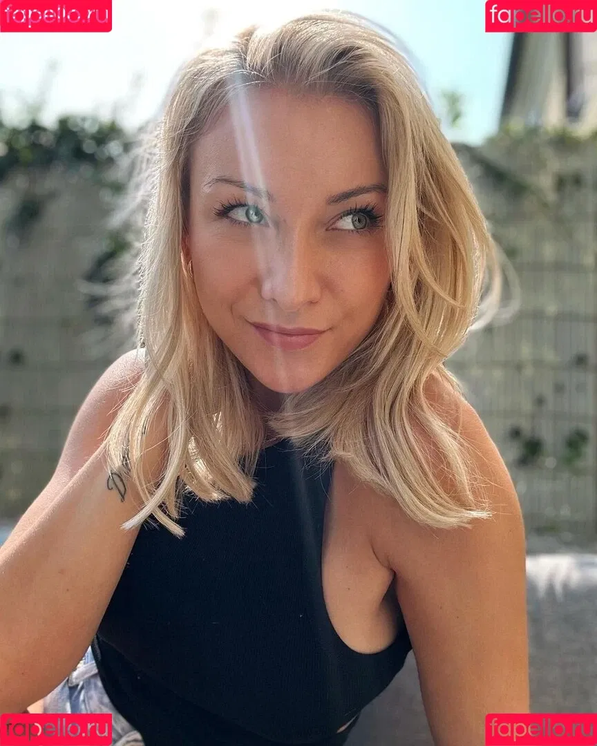 Anna Carina Woitschack / Anna-Carina Woitschack / anna.carina.woitschack Onlyfans Photo Gallery 