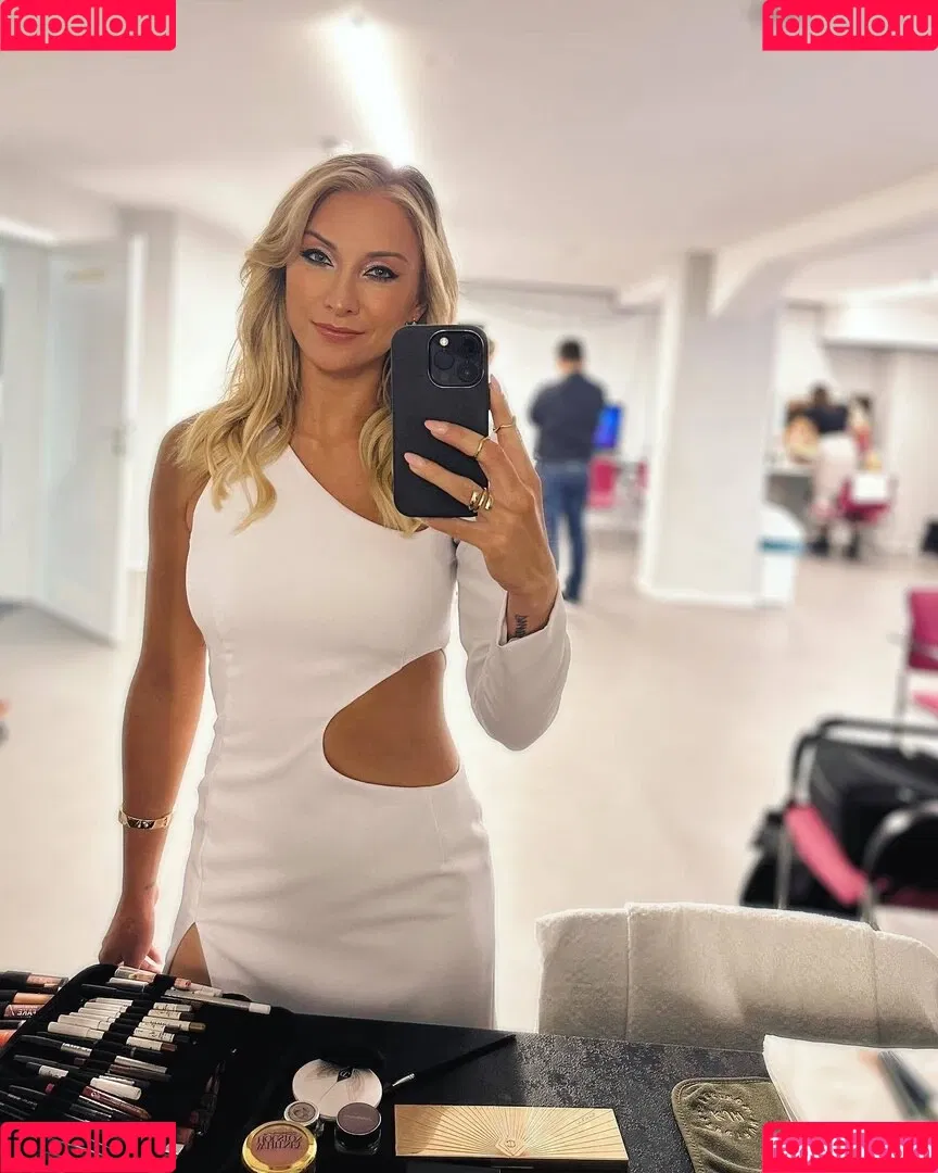 Anna Carina Woitschack / Anna-Carina Woitschack / anna.carina.woitschack Onlyfans Photo Gallery 