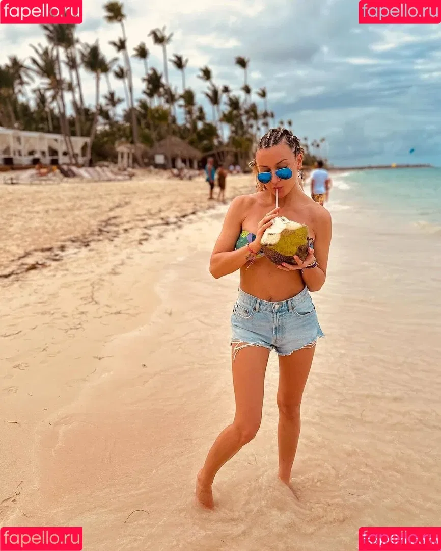 Anna Carina Woitschack / Anna-Carina Woitschack / anna.carina.woitschack Onlyfans Photo Gallery 