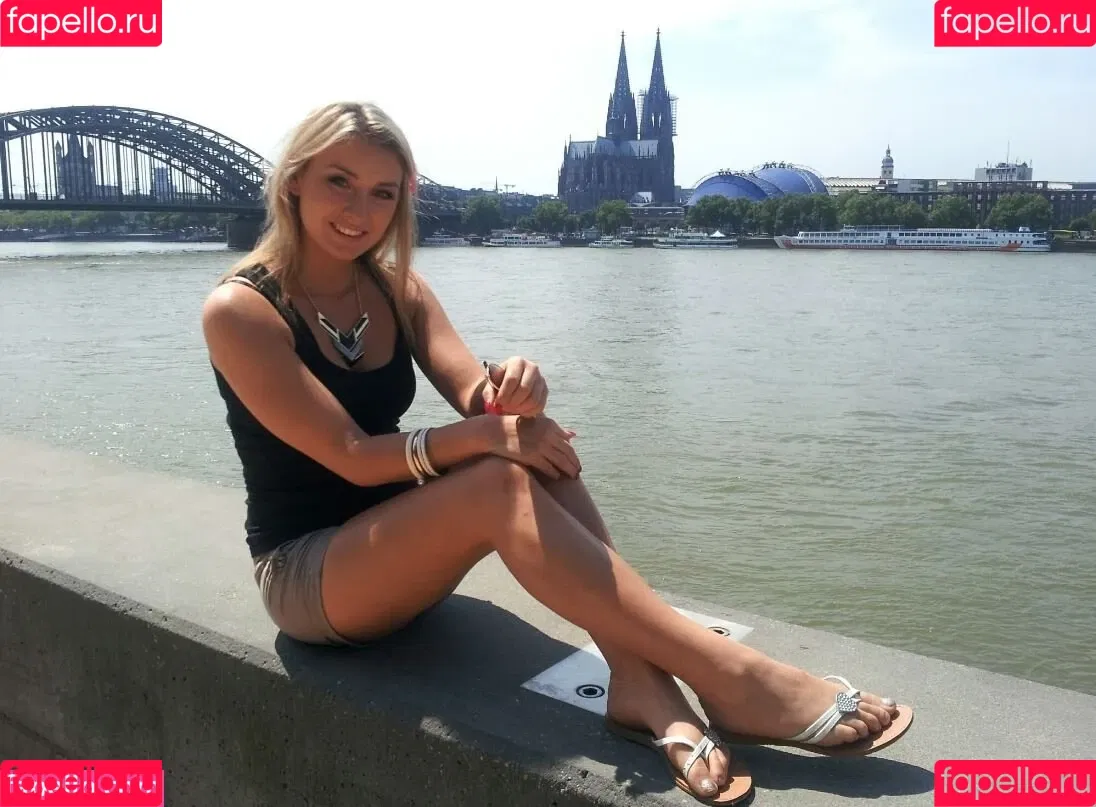 Anna Carina Woitschack / Anna-Carina Woitschack / anna.carina.woitschack Onlyfans Photo Gallery 