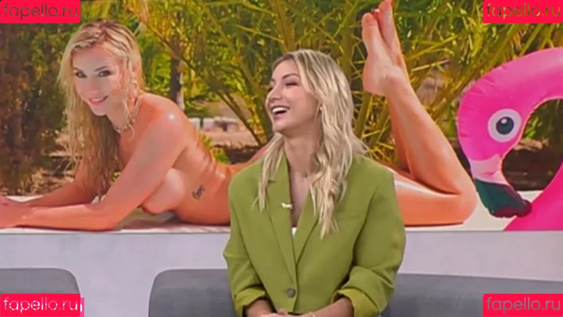 Anna Carina Woitschack / Anna-Carina Woitschack / anna.carina.woitschack Onlyfans Photo Gallery 