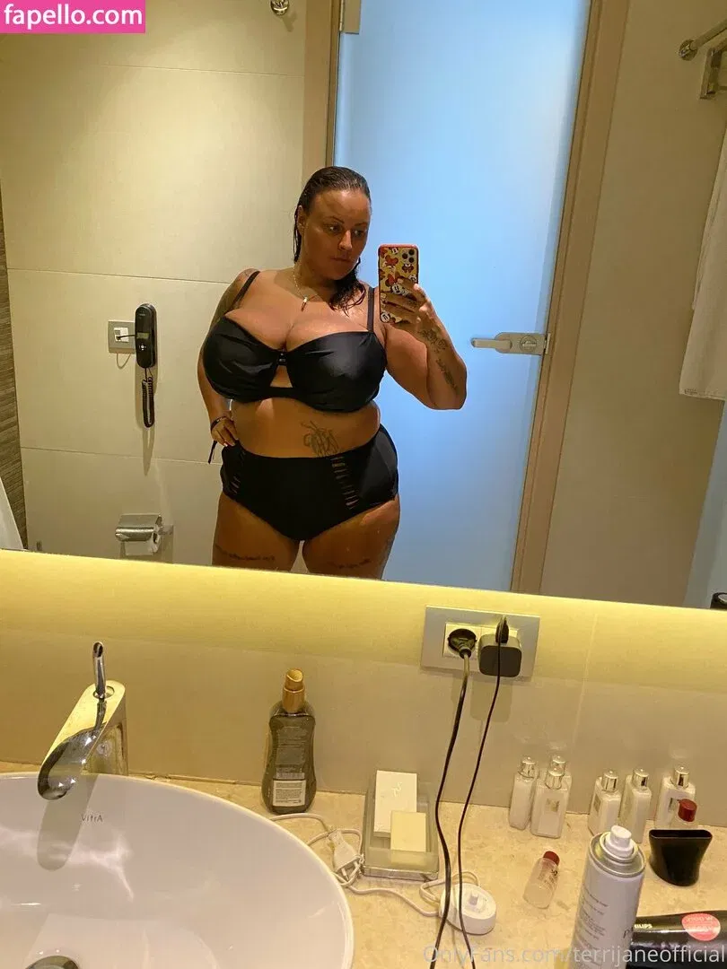 terrijaneofficial Onlyfans Photo Gallery 