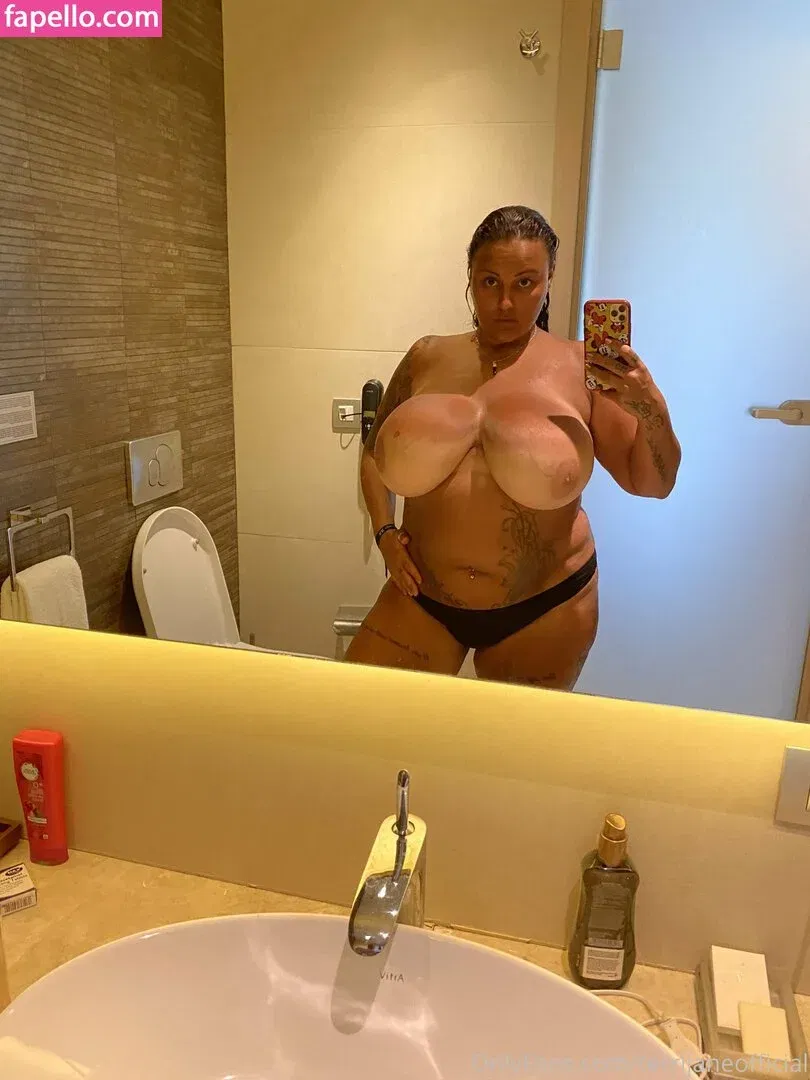 terrijaneofficial Onlyfans Photo Gallery 