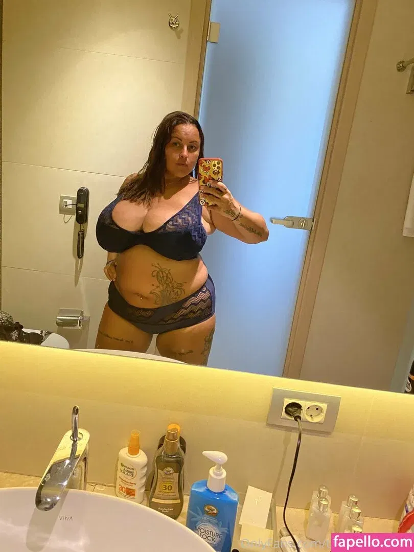 terrijaneofficial Onlyfans Photo Gallery 