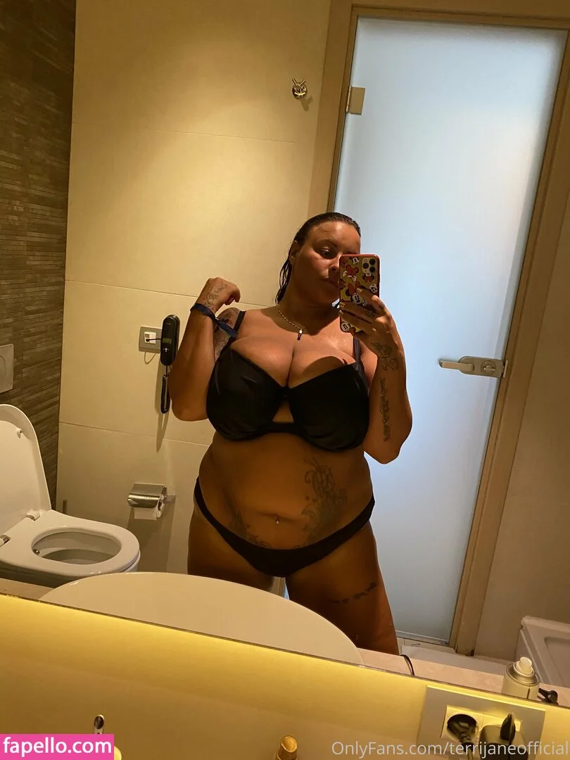 terrijaneofficial Onlyfans Photo Gallery 