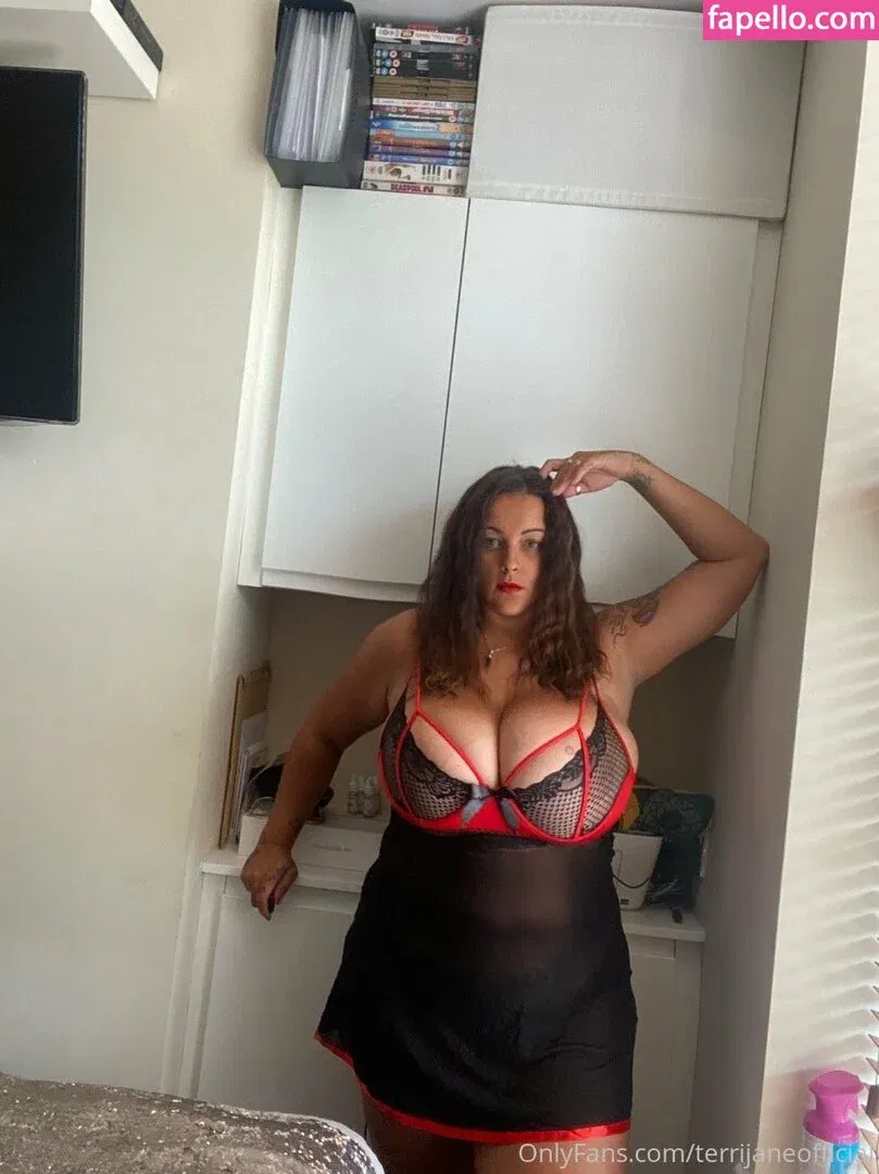terrijaneofficial Onlyfans Photo Gallery 