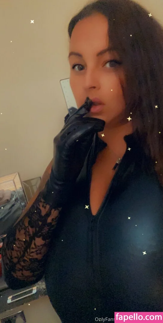 terrijaneofficial Onlyfans Photo Gallery 