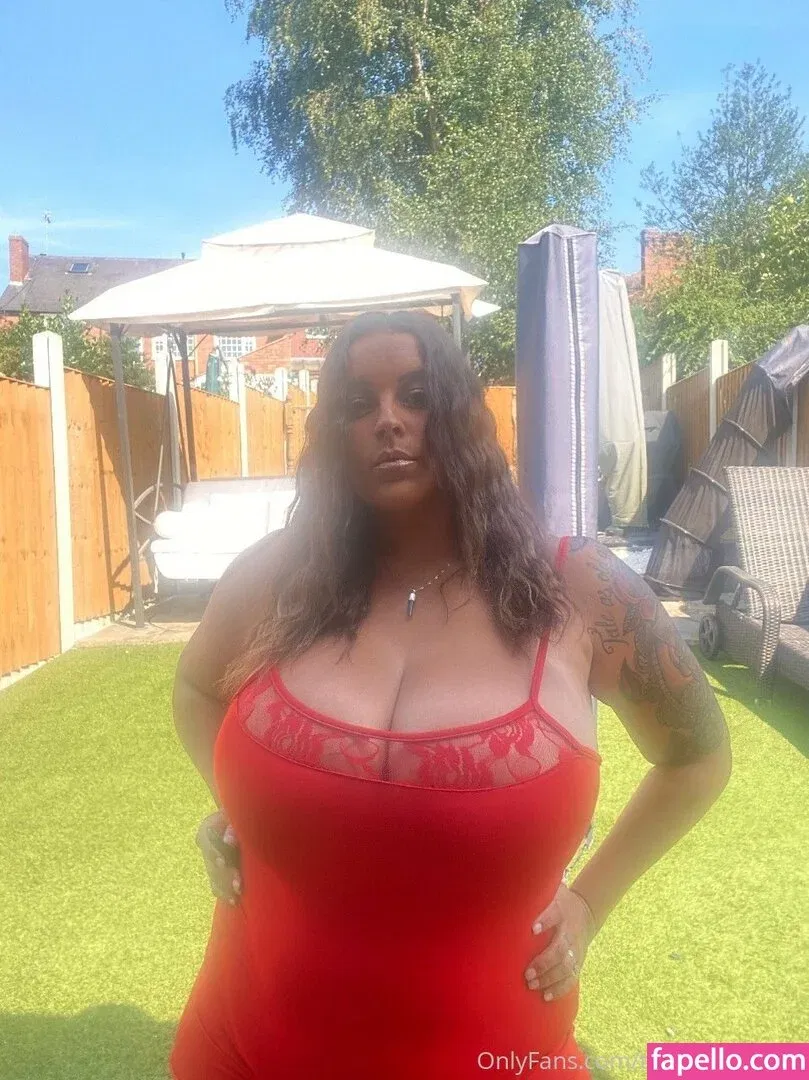 terrijaneofficial Onlyfans Photo Gallery 