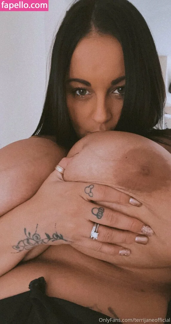 terrijaneofficial Onlyfans Photo Gallery 