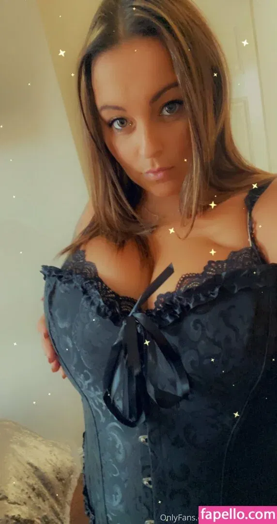 terrijaneofficial Onlyfans Photo Gallery 