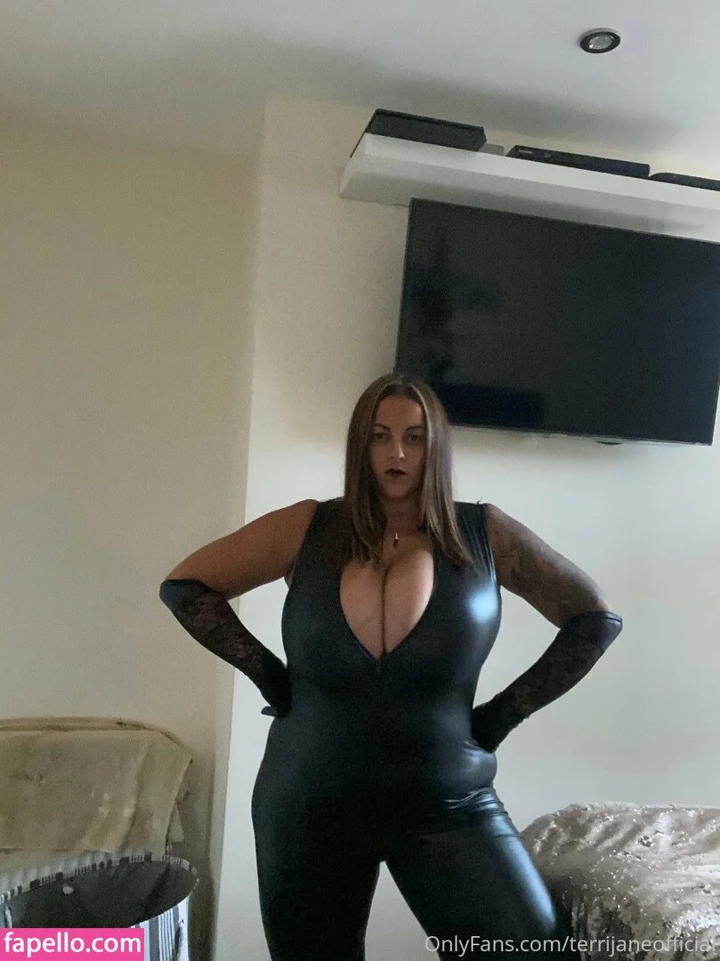 terrijaneofficial Onlyfans Photo Gallery 