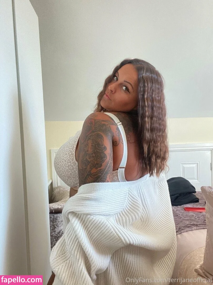 terrijaneofficial Onlyfans Photo Gallery 