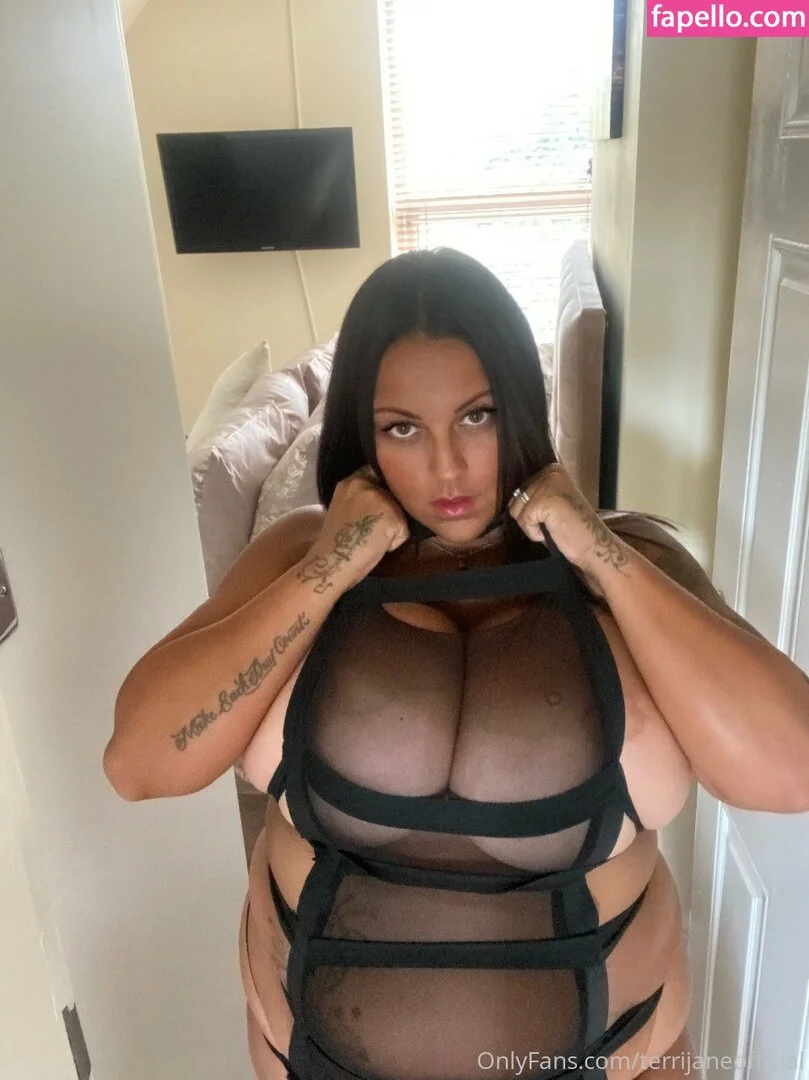 terrijaneofficial Onlyfans Photo Gallery 