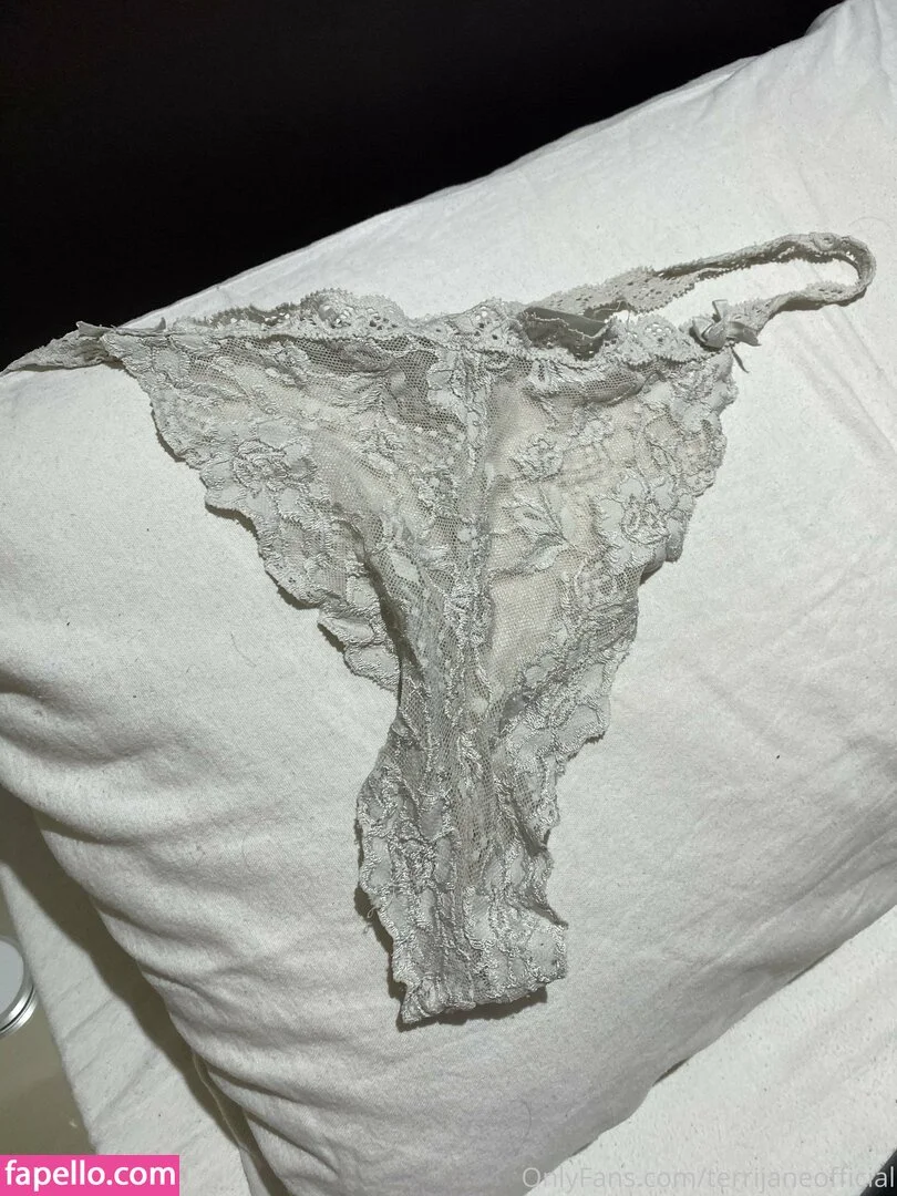 terrijaneofficial Onlyfans Photo Gallery 