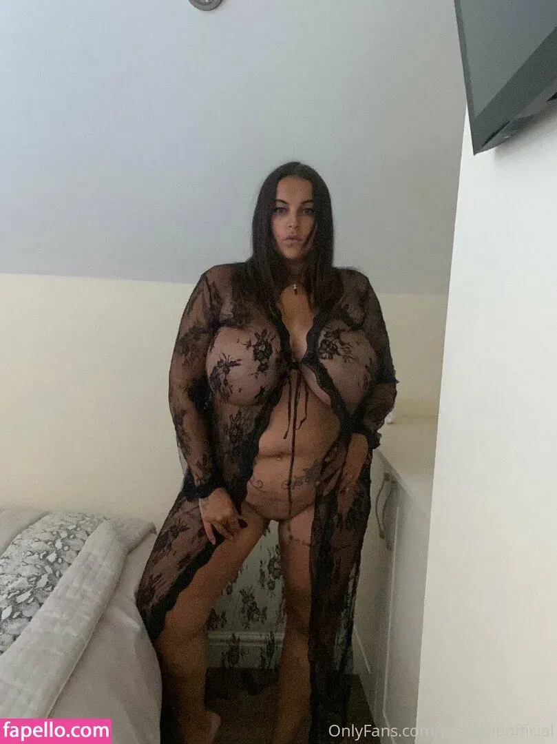 terrijaneofficial Onlyfans Photo Gallery 