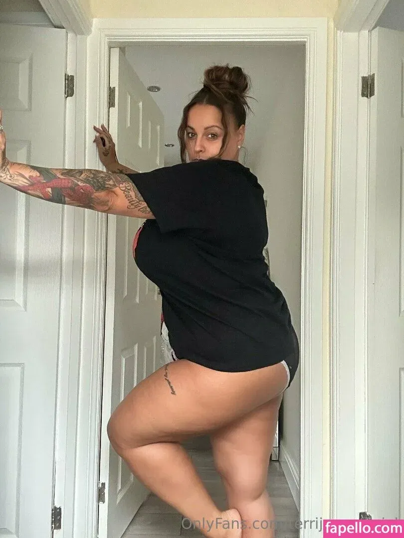 terrijaneofficial Onlyfans Photo Gallery 