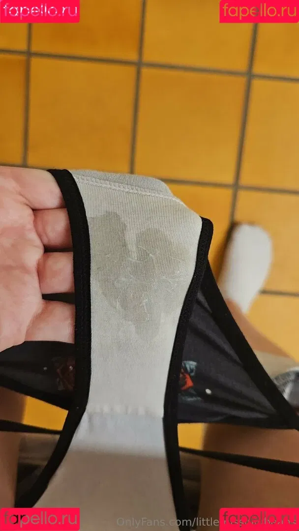 littlemissjujubean / littlemissjujubeans Onlyfans Photo Gallery 