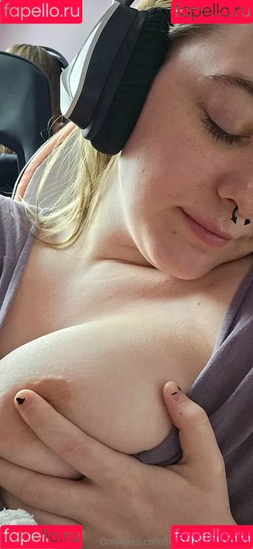 littlemissjujubean / littlemissjujubeans Onlyfans Photo Gallery 