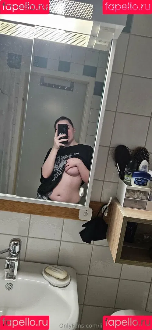 littlemissjujubean / littlemissjujubeans Onlyfans Photo Gallery 