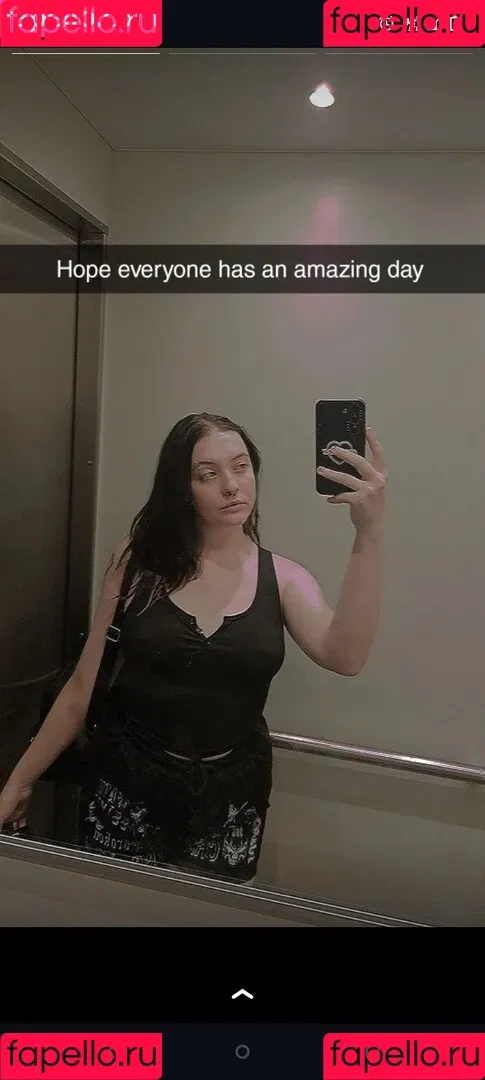 littlemissjujubean / littlemissjujubeans Onlyfans Photo Gallery 