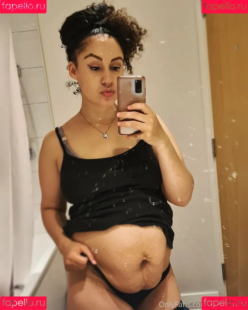 pretty mixedmama / prettymixedmama / xprettyx20 Onlyfans Photo Gallery 